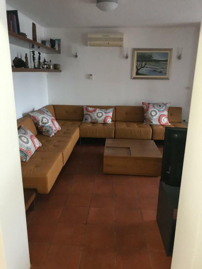 Maeli Apartment ルツィヤ エクステリア 写真